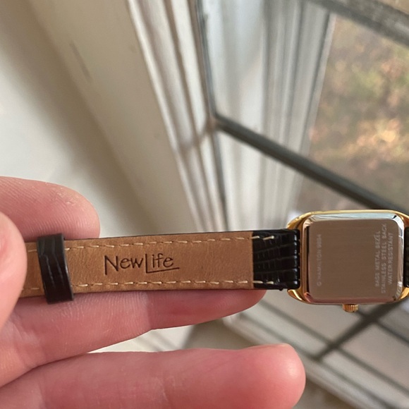 Vintage 1992 Womans Hamilton watch. - Picture 9 of 12